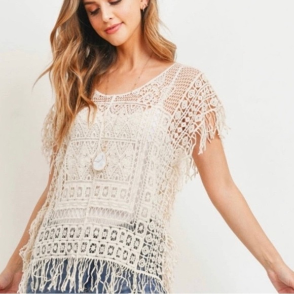 Delicate Crochet Tank Top - Picture 2 of 2